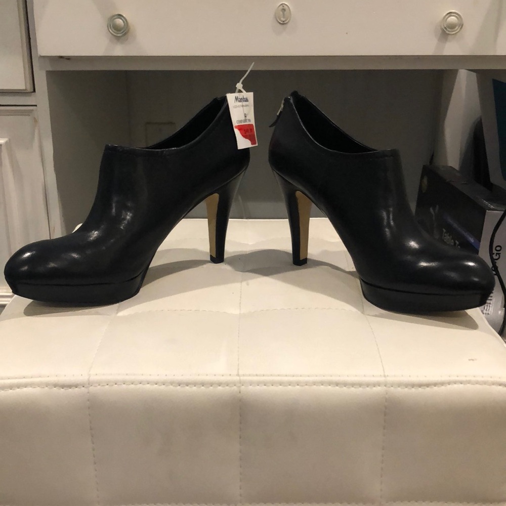 Plain Black heels